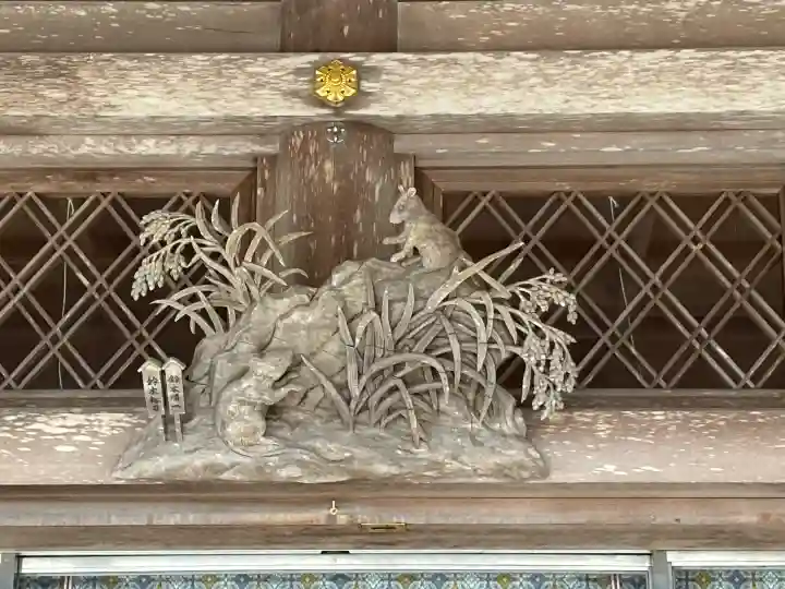 秋葉山本宮 秋葉神社 上社の{uncategorized: "未分類", other: "その他", undefined: "問題あり", building: "その他建物", grave: "お墓", sacred_gate: "鳥居", guardian: "狛犬", statue: "像", buddha: "仏像", history: "歴史", nature: "自然", garden: "庭園", animal: "動物", pagoda: "塔", temizu: "手水舎", mountain_gate: "山門・神門", sanctuary: "本殿・本堂", subordinate: "末社・摂社", art: "芸術", scenery: "景色", jizo: "地蔵", ema: "絵馬", goshuin: "御朱印", omikuji: "おみくじ", items: "授与品その他", amulet: "お守り", goshuincho: "御朱印帳", eats: "食事", festival: "お祭り", votive_dance: "神楽", shichigosan: "七五三参", wedding: "結婚式", experience: "体験その他", initially: "初詣", around: "周辺", anti_infection: "感染症対策"}