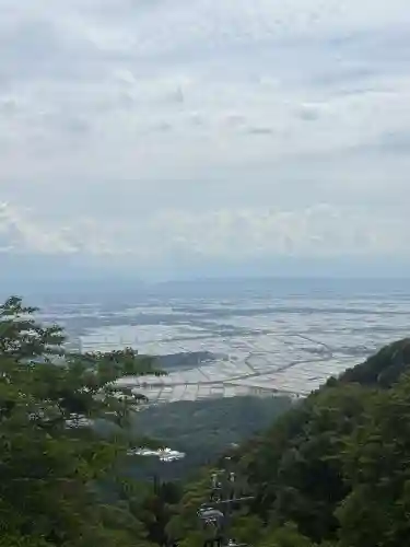 彌彦神社奥宮（御神廟）(新潟県)