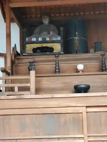 秩父札所三十二番　法性寺の像