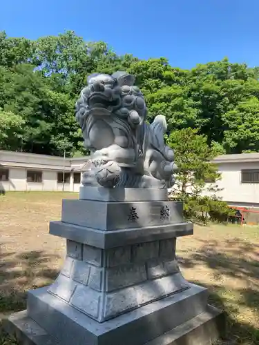 余市神社の狛犬