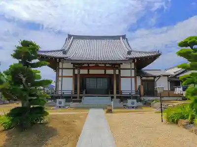 崇願寺の本殿・本堂