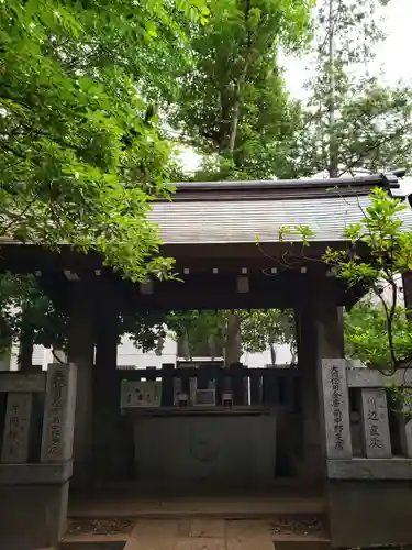 神明氷川神社の手水舎