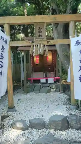 神明神社の末社