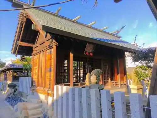 白山社の本殿・本堂