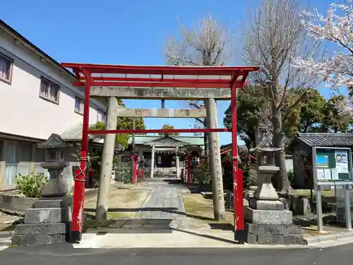 稲荷神社の鳥居