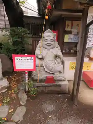 平塚三嶋神社の像