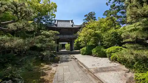 伊勢の国 四天王寺の山門