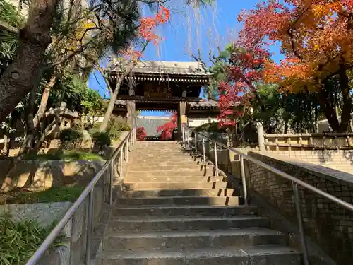 法輪寺の山門