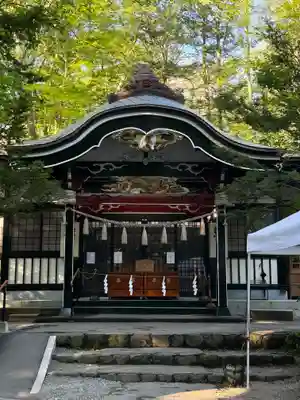 新屋山神社(山梨県)