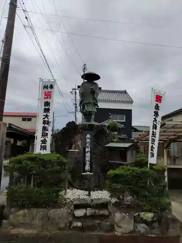 吉祥寺の像