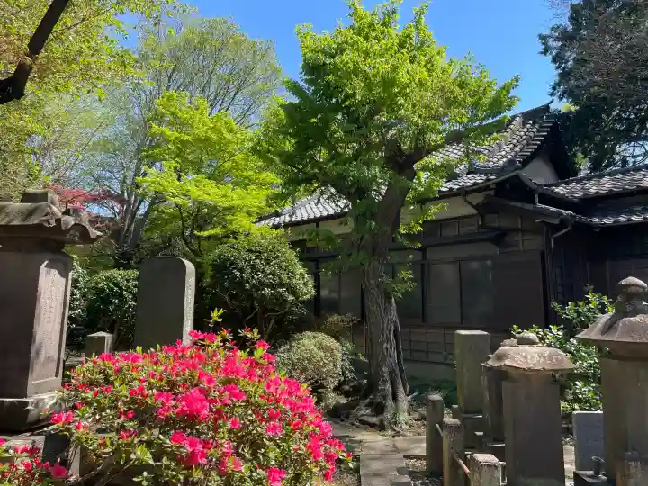 久成寺の{uncategorized: "未分類", other: "その他", undefined: "問題あり", building: "その他建物", grave: "お墓", sacred_gate: "鳥居", guardian: "狛犬", statue: "像", buddha: "仏像", history: "歴史", nature: "自然", garden: "庭園", animal: "動物", pagoda: "塔", temizu: "手水舎", mountain_gate: "山門・神門", sanctuary: "本殿・本堂", subordinate: "末社・摂社", art: "芸術", scenery: "景色", jizo: "地蔵", ema: "絵馬", goshuin: "御朱印", omikuji: "おみくじ", items: "授与品その他", amulet: "お守り", goshuincho: "御朱印帳", eats: "食事", festival: "お祭り", votive_dance: "神楽", shichigosan: "七五三参", wedding: "結婚式", experience: "体験その他", initially: "初詣", around: "周辺", anti_infection: "感染症対策"}