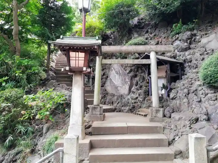 品川神社の鳥居