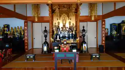 西用寺の本殿・本堂