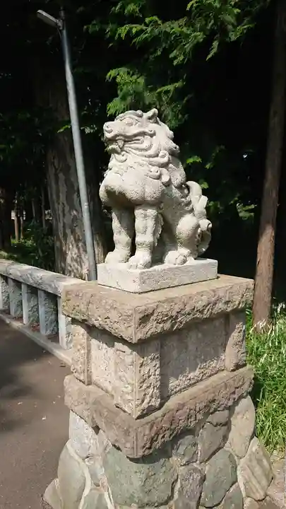 深見神社の狛犬
