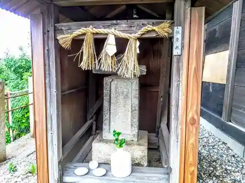 八幡社（南島八幡社）の末社・摂社