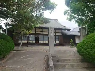 霊江寺の本殿・本堂