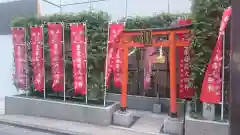 豊栄稲荷大明神の鳥居