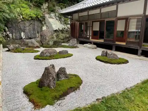 石馬寺の庭園