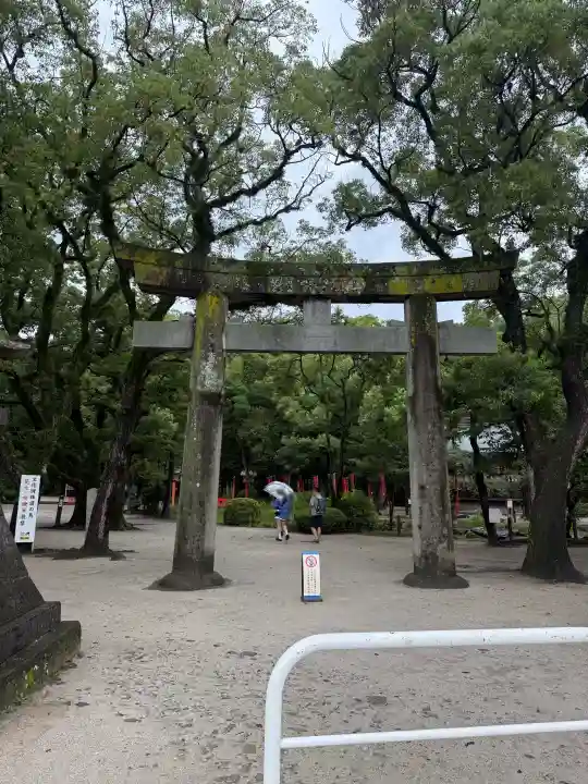 住吉神社の{uncategorized: "未分類", other: "その他", undefined: "問題あり", building: "その他建物", grave: "お墓", sacred_gate: "鳥居", guardian: "狛犬", statue: "像", buddha: "仏像", history: "歴史", nature: "自然", garden: "庭園", animal: "動物", pagoda: "塔", temizu: "手水舎", mountain_gate: "山門・神門", sanctuary: "本殿・本堂", subordinate: "末社・摂社", art: "芸術", scenery: "景色", jizo: "地蔵", ema: "絵馬", goshuin: "御朱印", omikuji: "おみくじ", items: "授与品その他", amulet: "お守り", goshuincho: "御朱印帳", eats: "食事", festival: "お祭り", votive_dance: "神楽", shichigosan: "七五三参", wedding: "結婚式", experience: "体験その他", initially: "初詣", around: "周辺", anti_infection: "感染症対策"}