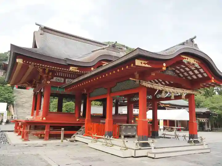 鶴岡八幡宮の本殿・本堂
