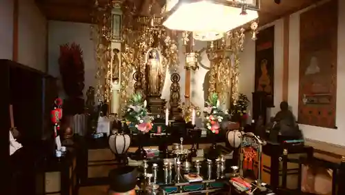 実相寺の本殿・本堂