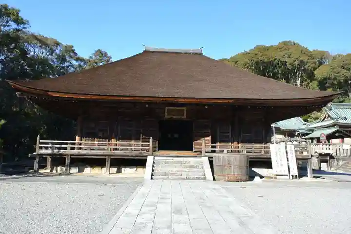瀧山寺の本殿・本堂