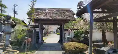 龍宝寺の山門・神門