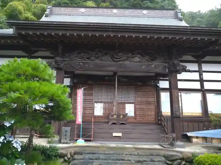 不動寺(松井田不動尊) の本殿・本堂