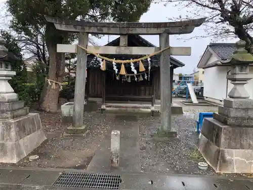 雷三神社の鳥居