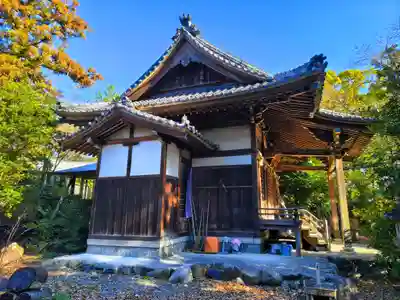 内母神社の本殿・本堂