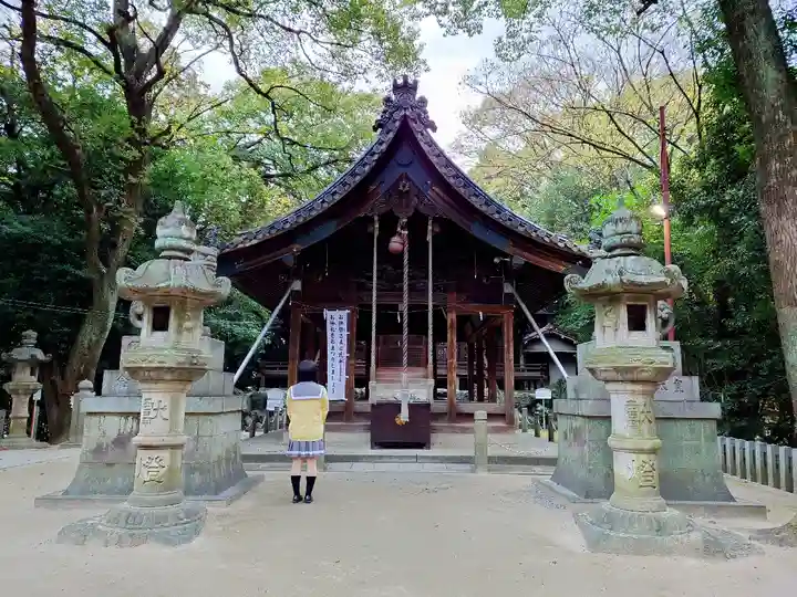 白山神社(二子町)の本殿・本堂