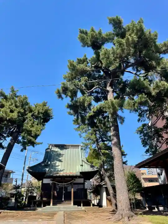 東伏見氷川神社の{uncategorized: "未分類", other: "その他", undefined: "問題あり", building: "その他建物", grave: "お墓", sacred_gate: "鳥居", guardian: "狛犬", statue: "像", buddha: "仏像", history: "歴史", nature: "自然", garden: "庭園", animal: "動物", pagoda: "塔", temizu: "手水舎", mountain_gate: "山門・神門", sanctuary: "本殿・本堂", subordinate: "末社・摂社", art: "芸術", scenery: "景色", jizo: "地蔵", ema: "絵馬", goshuin: "御朱印", omikuji: "おみくじ", items: "授与品その他", amulet: "お守り", goshuincho: "御朱印帳", eats: "食事", festival: "お祭り", votive_dance: "神楽", shichigosan: "七五三参", wedding: "結婚式", experience: "体験その他", initially: "初詣", around: "周辺", anti_infection: "感染症対策"}