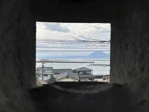 日出若宮八幡神社の景色