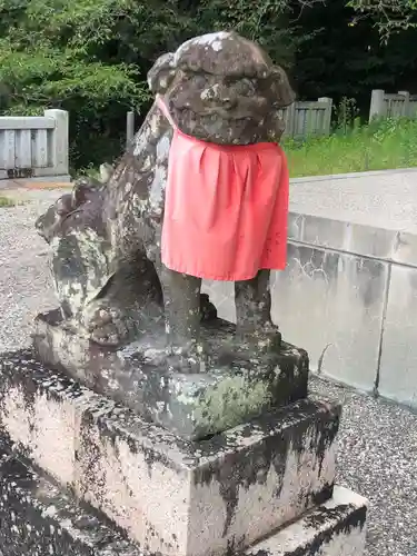 八幡神社の狛犬