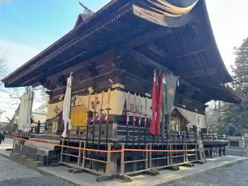 諏訪大社下社秋宮の{uncategorized: "未分類", other: "その他", undefined: "問題あり", building: "その他建物", grave: "お墓", sacred_gate: "鳥居", guardian: "狛犬", statue: "像", buddha: "仏像", history: "歴史", nature: "自然", garden: "庭園", animal: "動物", pagoda: "塔", temizu: "手水舎", mountain_gate: "山門・神門", sanctuary: "本殿・本堂", subordinate: "末社・摂社", art: "芸術", scenery: "景色", jizo: "地蔵", ema: "絵馬", goshuin: "御朱印", omikuji: "おみくじ", items: "授与品その他", amulet: "お守り", goshuincho: "御朱印帳", eats: "食事", festival: "お祭り", votive_dance: "神楽", shichigosan: "七五三参", wedding: "結婚式", experience: "体験その他", initially: "初詣", around: "周辺", anti_infection: "感染症対策"}