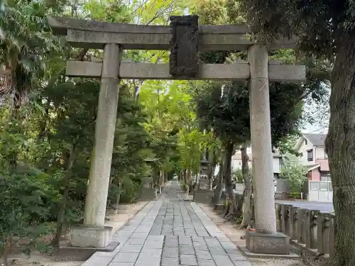越ヶ谷久伊豆神社の{uncategorized: "未分類", other: "その他", undefined: "問題あり", building: "その他建物", grave: "お墓", sacred_gate: "鳥居", guardian: "狛犬", statue: "像", buddha: "仏像", history: "歴史", nature: "自然", garden: "庭園", animal: "動物", pagoda: "塔", temizu: "手水舎", mountain_gate: "山門・神門", sanctuary: "本殿・本堂", subordinate: "末社・摂社", art: "芸術", scenery: "景色", jizo: "地蔵", ema: "絵馬", goshuin: "御朱印", omikuji: "おみくじ", items: "授与品その他", amulet: "お守り", goshuincho: "御朱印帳", eats: "食事", festival: "お祭り", votive_dance: "神楽", shichigosan: "七五三参", wedding: "結婚式", experience: "体験その他", initially: "初詣", around: "周辺", anti_infection: "感染症対策"}