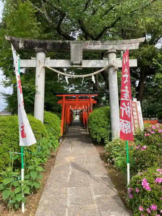 尾曳稲荷神社の鳥居