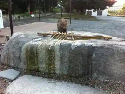 石見国一宮　物部神社の手水舎