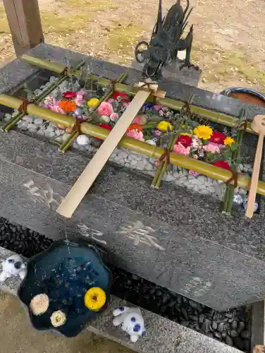 正一位 若草稲荷神社の{uncategorized: "未分類", other: "その他", undefined: "問題あり", building: "その他建物", grave: "お墓", sacred_gate: "鳥居", guardian: "狛犬", statue: "像", buddha: "仏像", history: "歴史", nature: "自然", garden: "庭園", animal: "動物", pagoda: "塔", temizu: "手水舎", mountain_gate: "山門・神門", sanctuary: "本殿・本堂", subordinate: "末社・摂社", art: "芸術", scenery: "景色", jizo: "地蔵", ema: "絵馬", goshuin: "御朱印", omikuji: "おみくじ", items: "授与品その他", amulet: "お守り", goshuincho: "御朱印帳", eats: "食事", festival: "お祭り", votive_dance: "神楽", shichigosan: "七五三参", wedding: "結婚式", experience: "体験その他", initially: "初詣", around: "周辺", anti_infection: "感染症対策"}