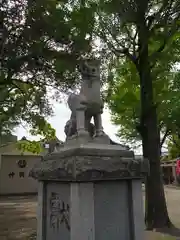 半田稲荷神社の狛犬