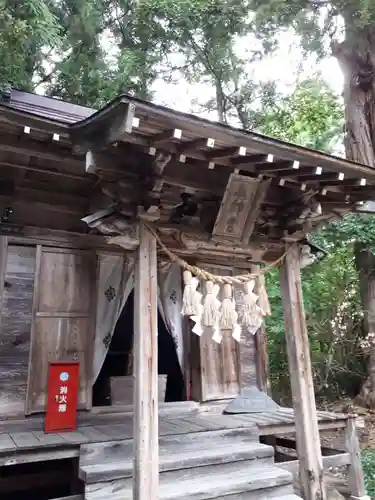 鎮守府八幡宮の本殿