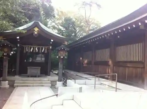 寒川神社の本殿