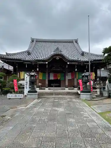 無量寺の本殿・本堂