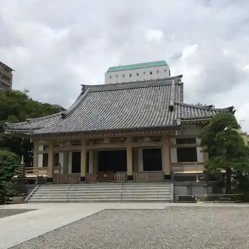 霊巌寺の本殿・本堂