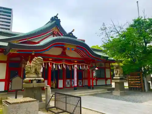 玉造稲荷神社の本殿