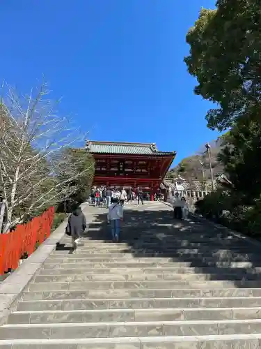 鶴岡八幡宮の本殿・本堂