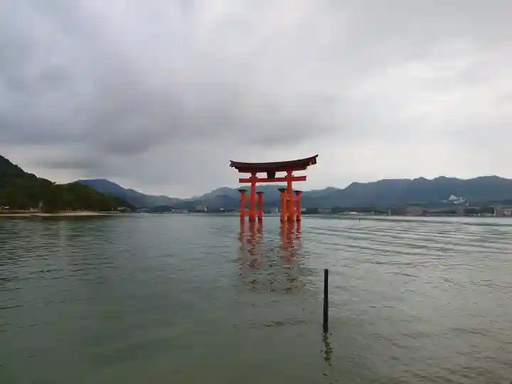 厳島神社(広島県)