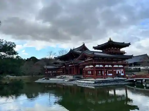 平等院の{uncategorized: "未分類", other: "その他", undefined: "問題あり", building: "その他建物", grave: "お墓", sacred_gate: "鳥居", guardian: "狛犬", statue: "像", buddha: "仏像", history: "歴史", nature: "自然", garden: "庭園", animal: "動物", pagoda: "塔", temizu: "手水舎", mountain_gate: "山門・神門", sanctuary: "本殿・本堂", subordinate: "末社・摂社", art: "芸術", scenery: "景色", jizo: "地蔵", ema: "絵馬", goshuin: "御朱印", omikuji: "おみくじ", items: "授与品その他", amulet: "お守り", goshuincho: "御朱印帳", eats: "食事", festival: "お祭り", votive_dance: "神楽", shichigosan: "七五三参", wedding: "結婚式", experience: "体験その他", initially: "初詣", around: "周辺", anti_infection: "感染症対策"}