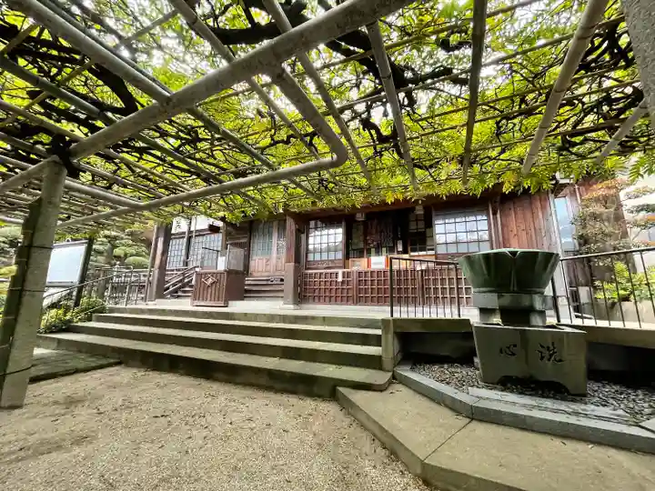 吉祥寺の本殿・本堂