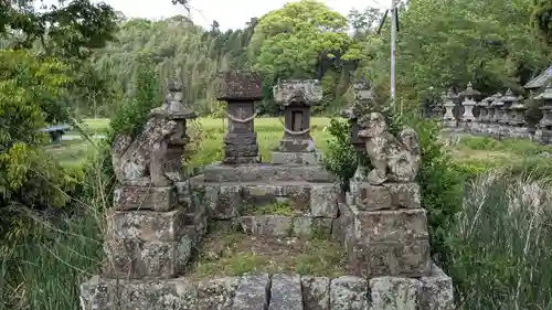 岩崎神社の末社・摂社